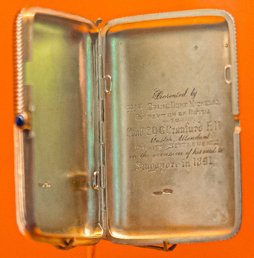Commemorative cigarette case